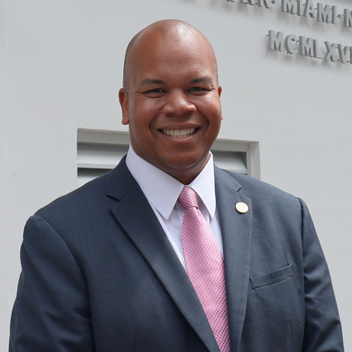 Dr. Nelson Edward Soto as the university’s sixth Albizu president