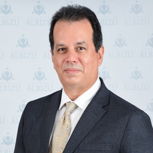Dr. José Perez Santiago Albizu Staff